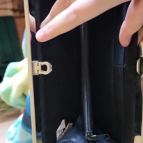 Wallet - Picture 2 of 2